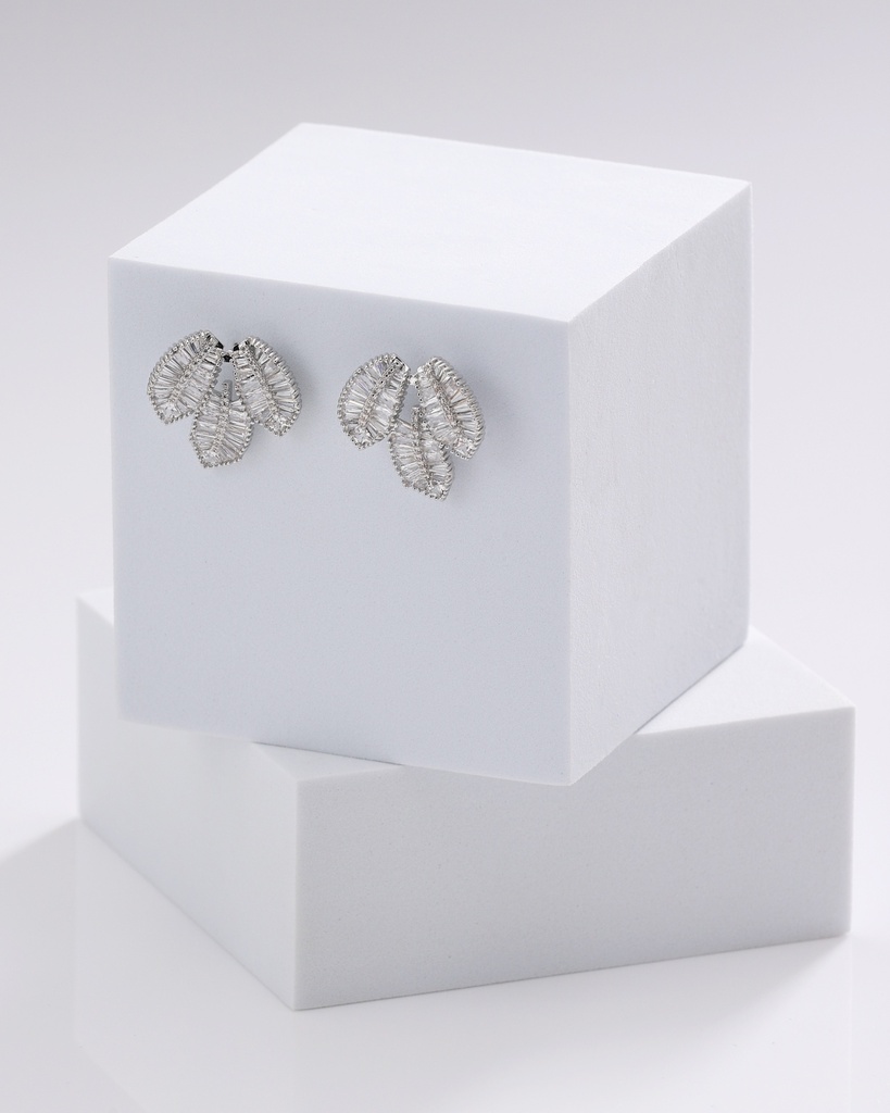 3 small leaves zircon earrings