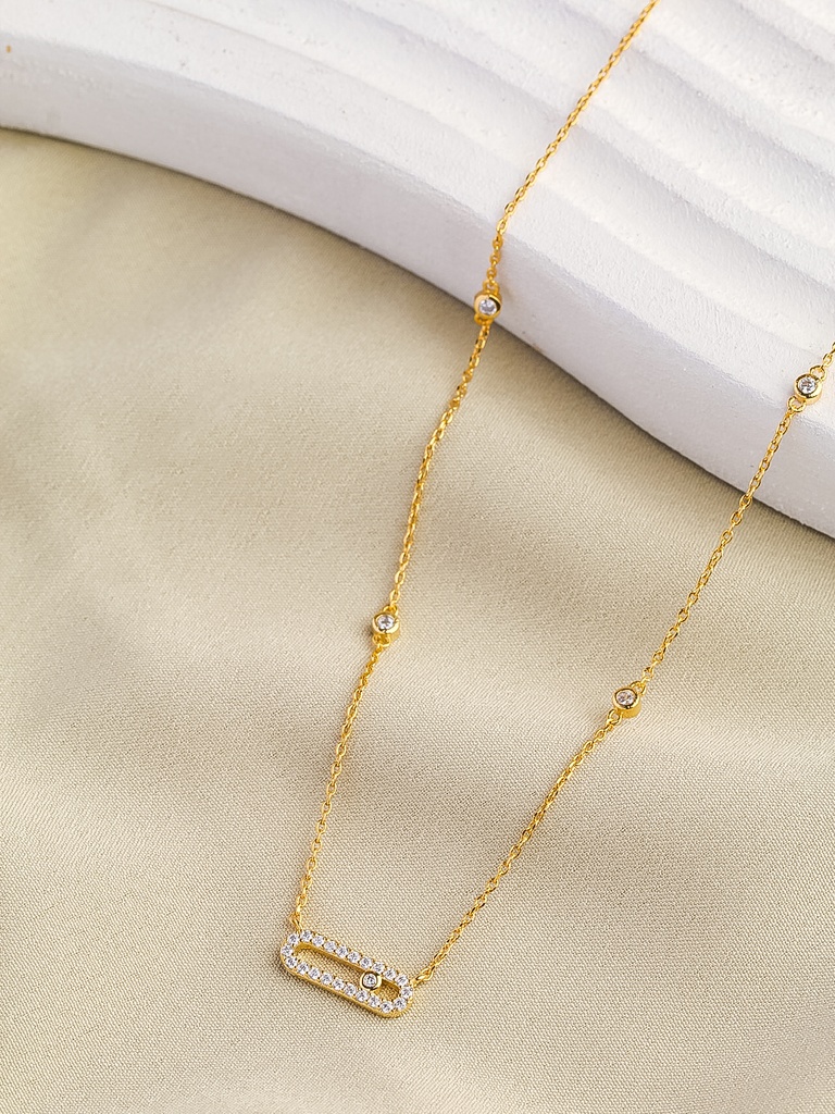 Small elegant k necklace (gold)
