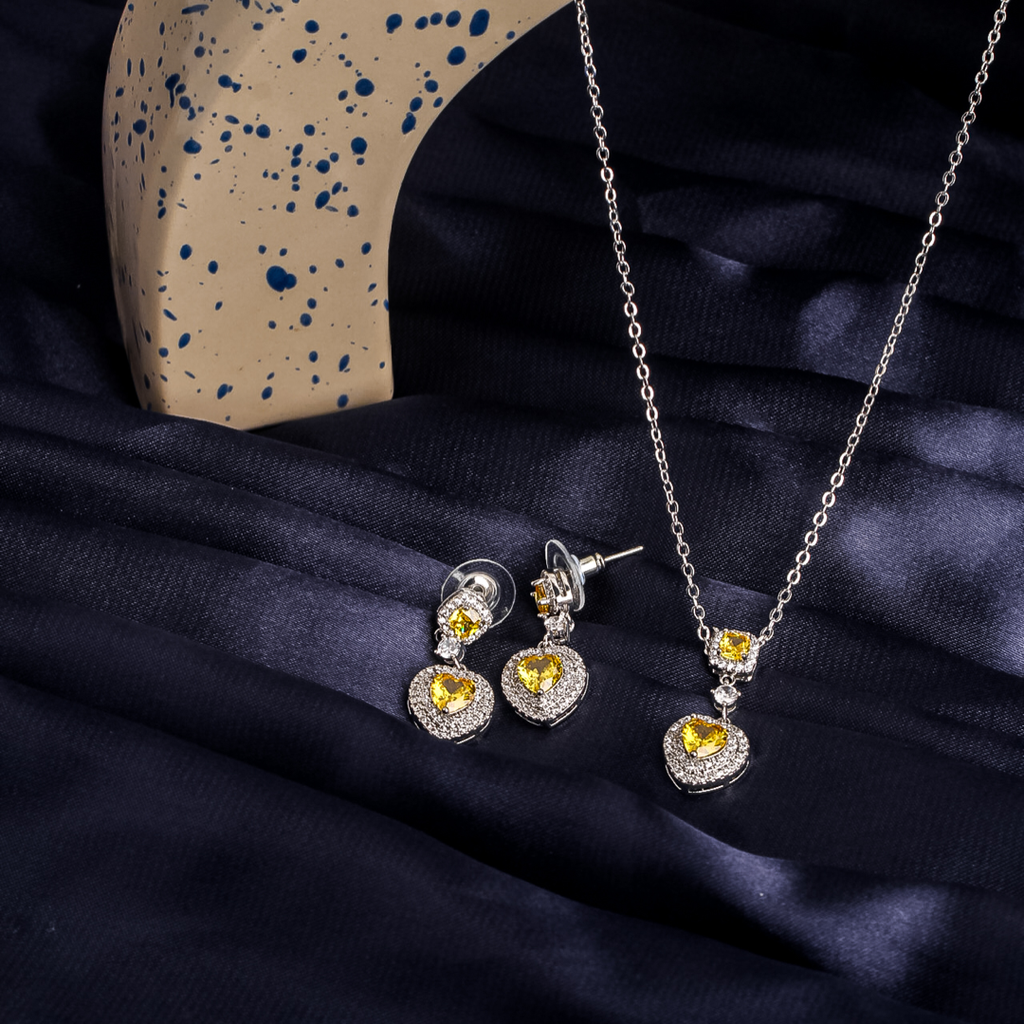 Yellow heart necklace set