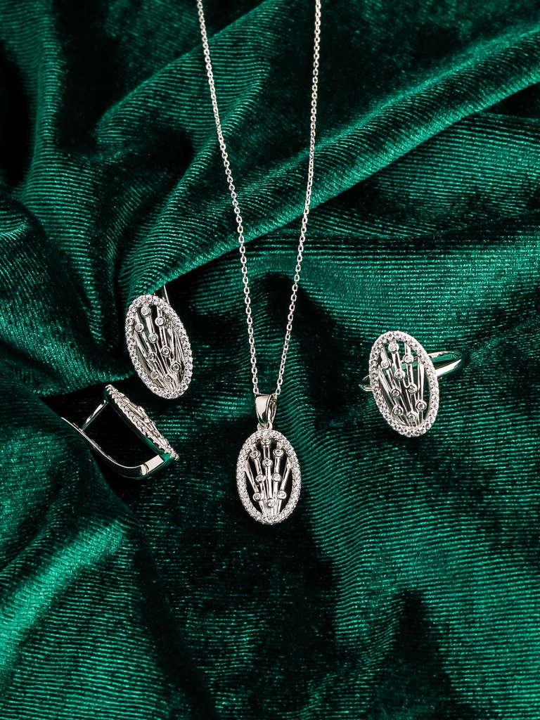 Oval shape silver 925 set.