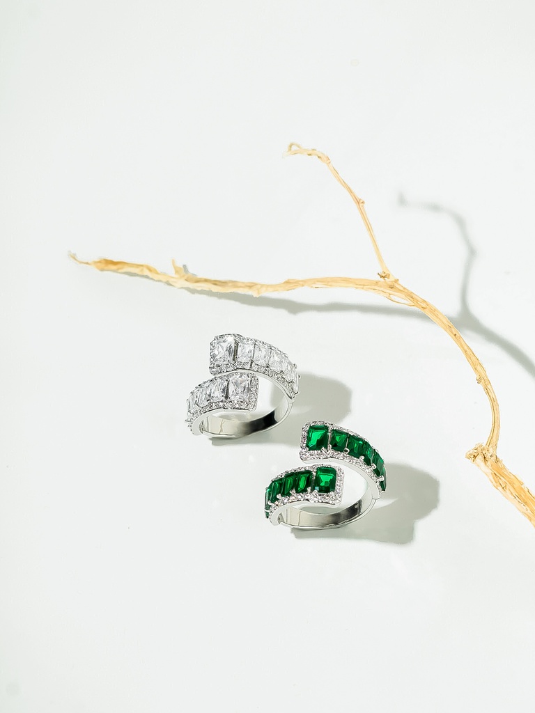 Rectangular open size zircon ring (green)