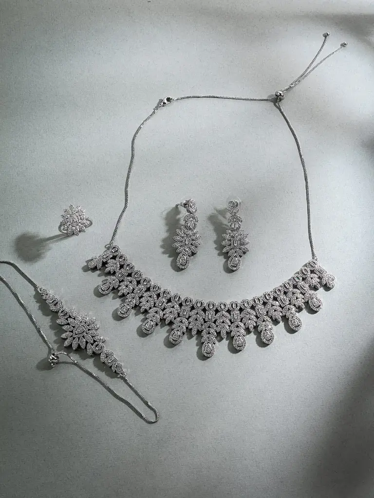 heavy leaf drop adujstable zirconn set 