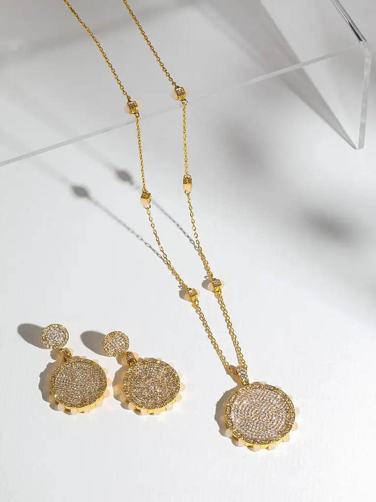 Long round elegant necklace set  (white)