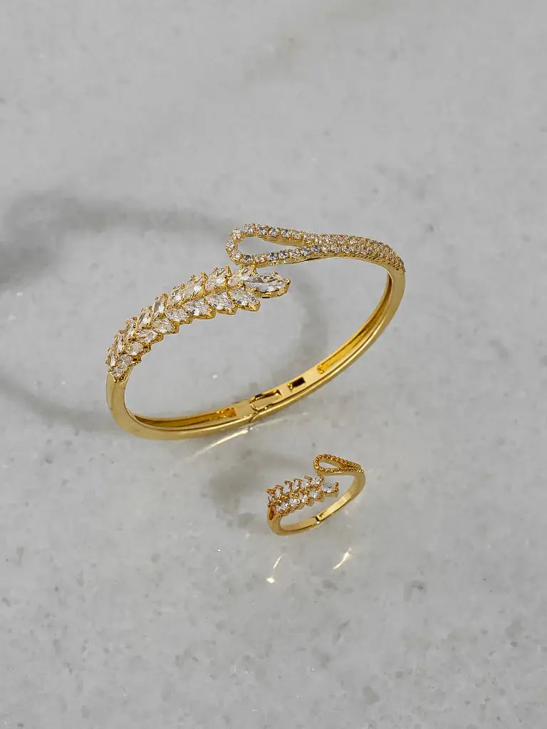 [FQ059373802] Elegant Leafs bangle with ring  (gold)