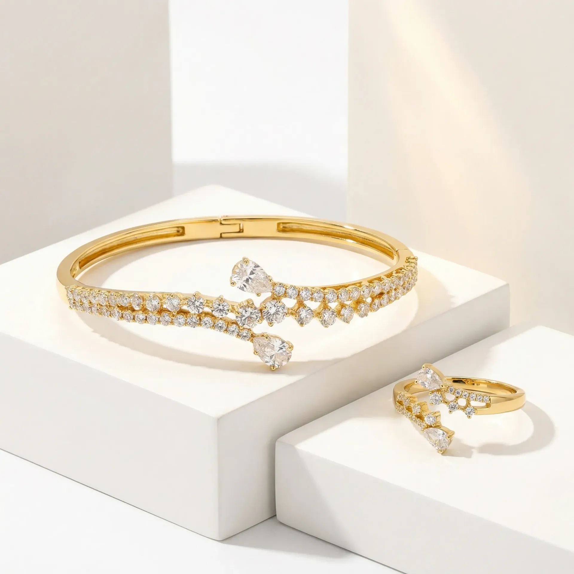 Rounds end drop bangle with ring 