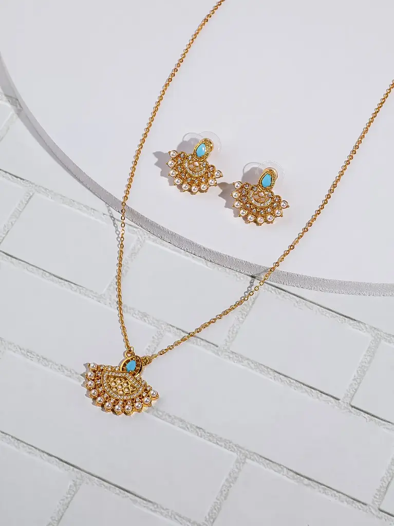Fan with Lulu necklace set (blue)