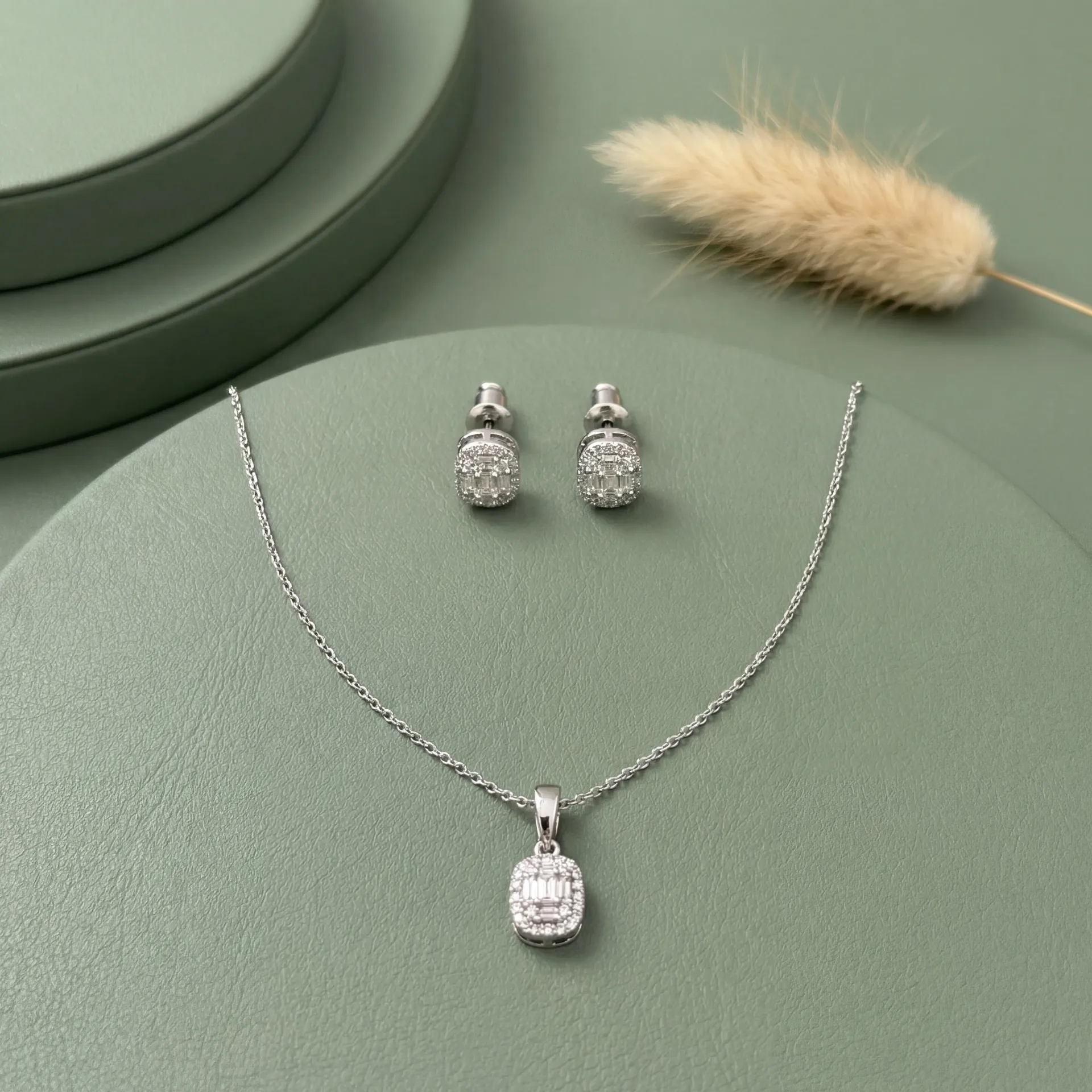 [N201233117] Small square necklace set