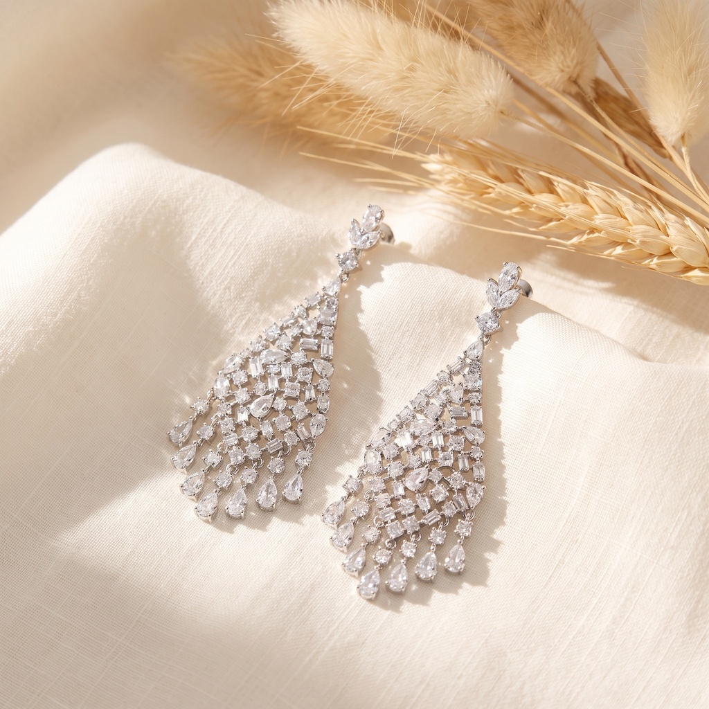 Triangle end drops zircon earrings 