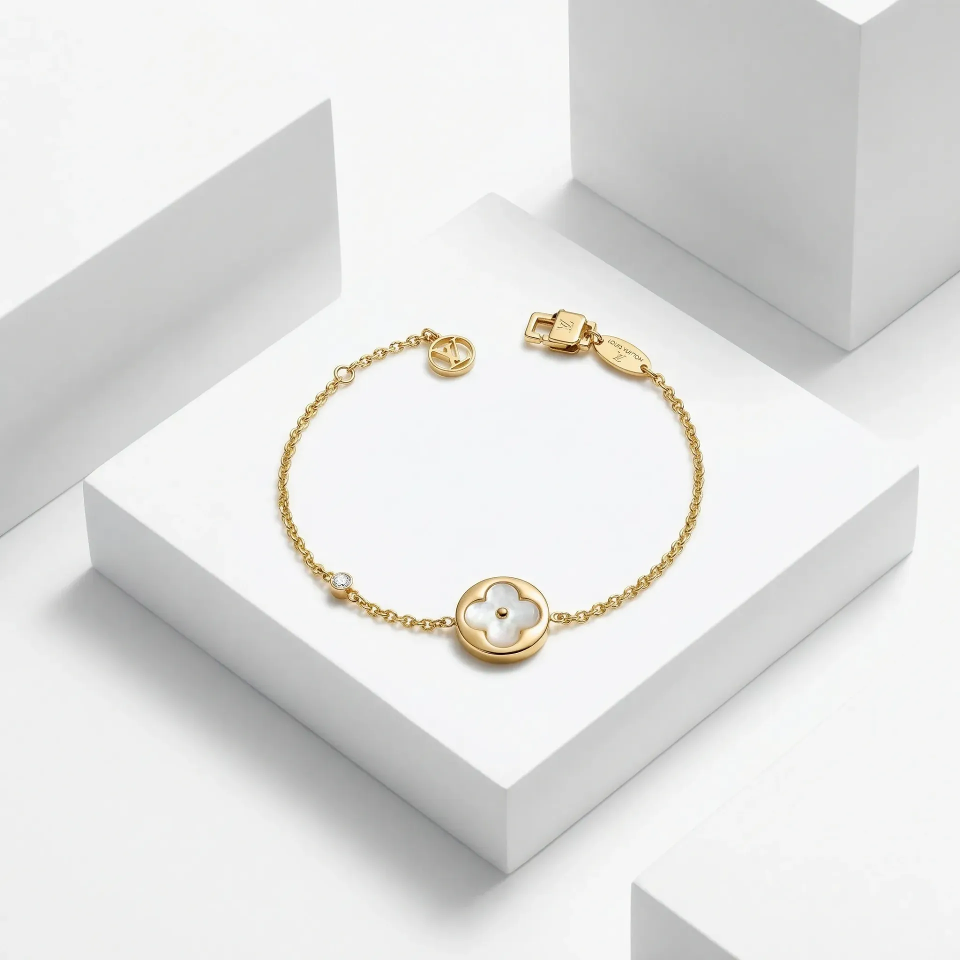 1 star Lv bracelet 