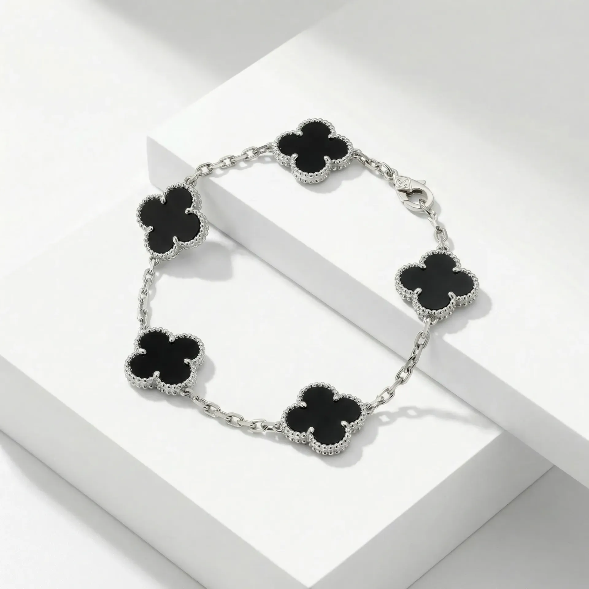 master flower bracelet