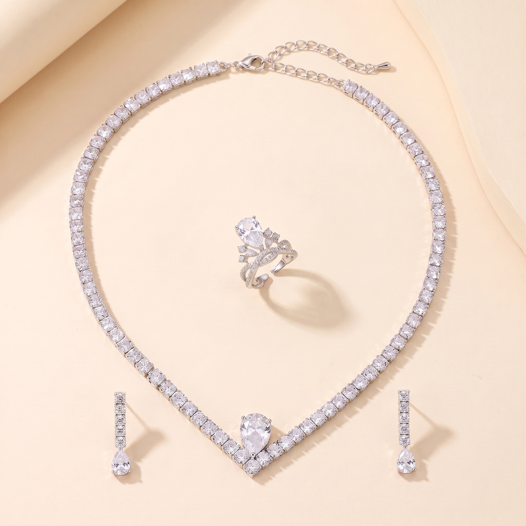 Inversed drop zircon set