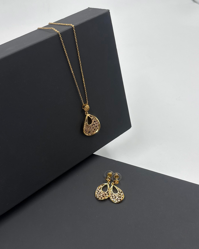 [JYS1210-G] طقم قلادة بقطرة ماء مفتوحة (gold)