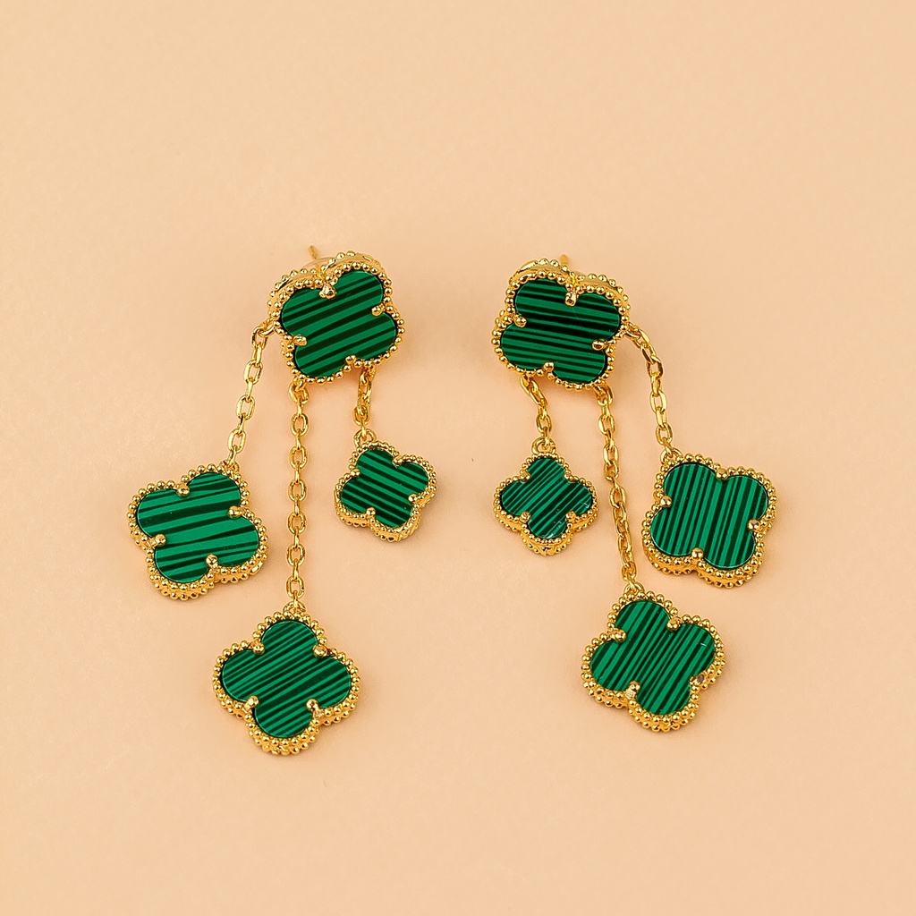 3 lines  flower shape earrings (green)
