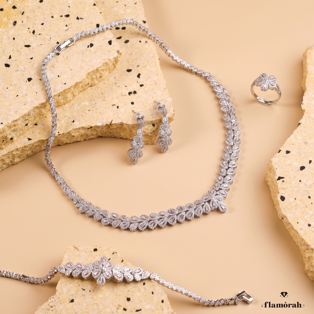 [CN1191] High quality smooth zircon set 