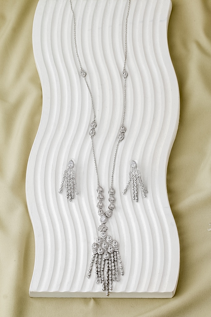 [SZ-44-14] 9 lines drop long zircon set