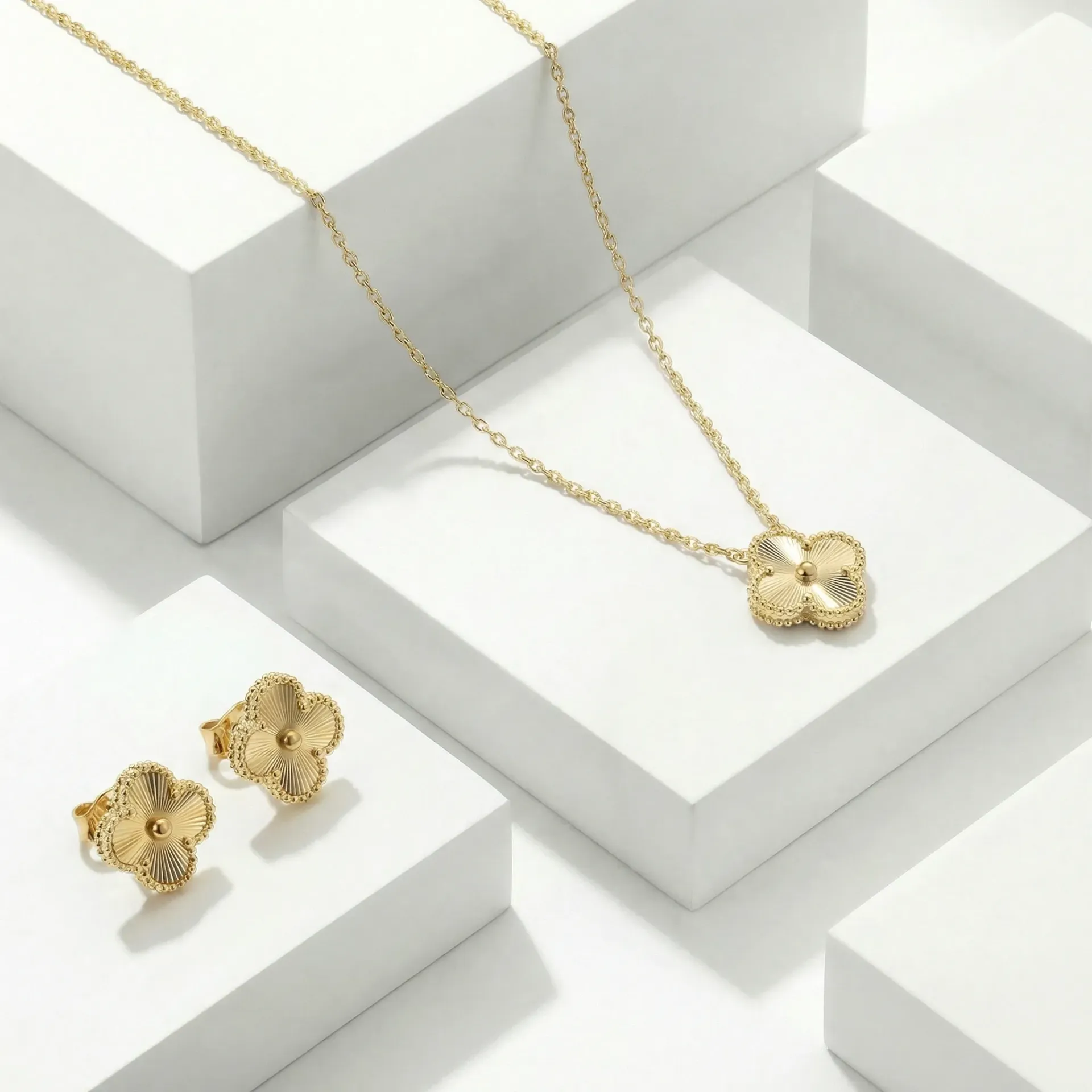 smooth flower necklace set (gold)