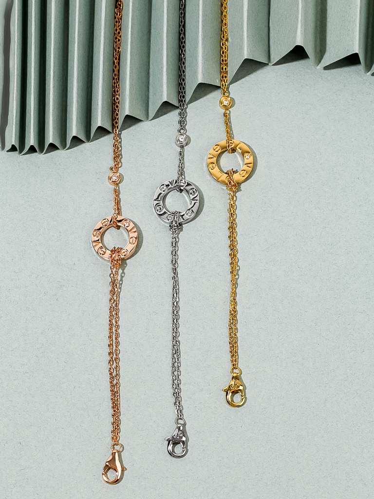 Elegant double chain bracelet