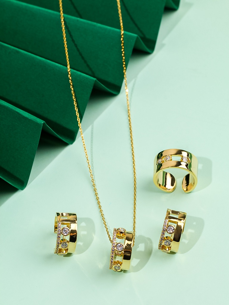 New k small necklace set