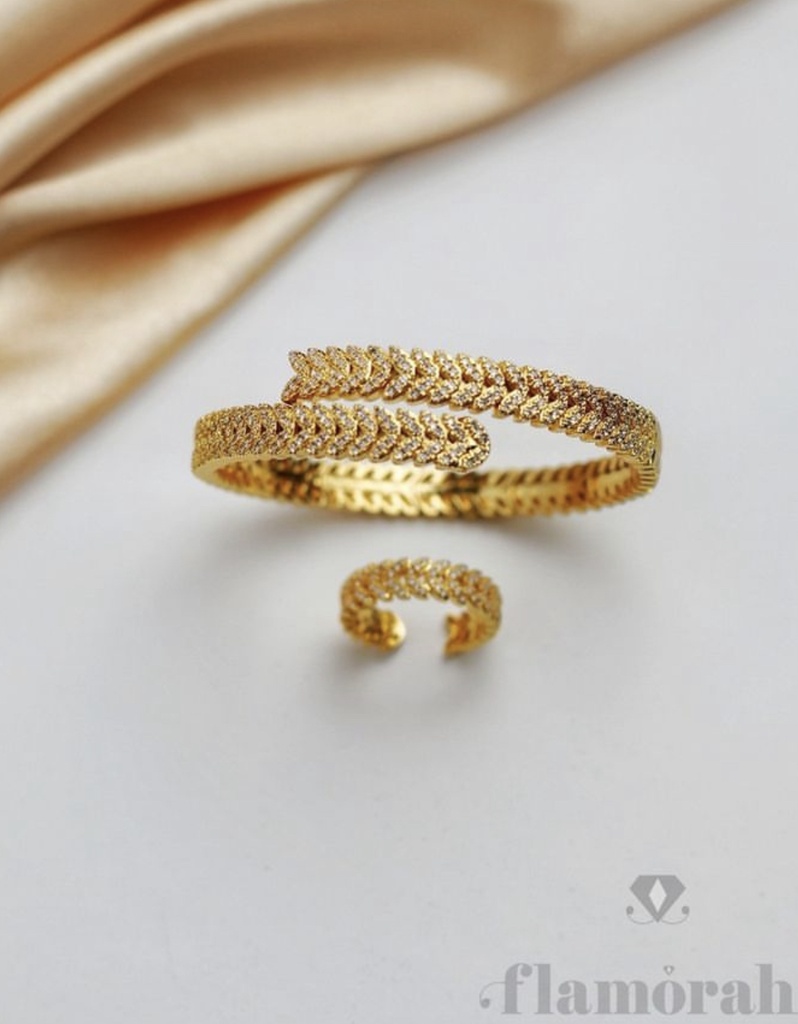 سوار صفا مع خاتم (gold)
