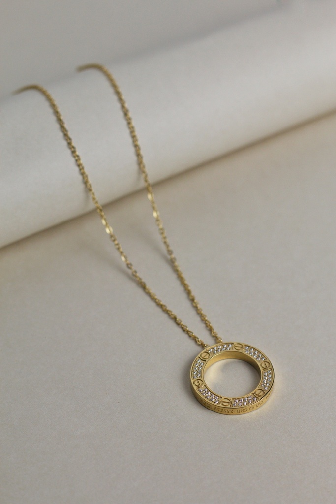 قلادة دائرية مع أحجار كاملة (gold)