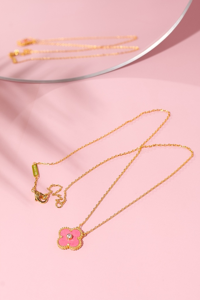 Pink flower necklace