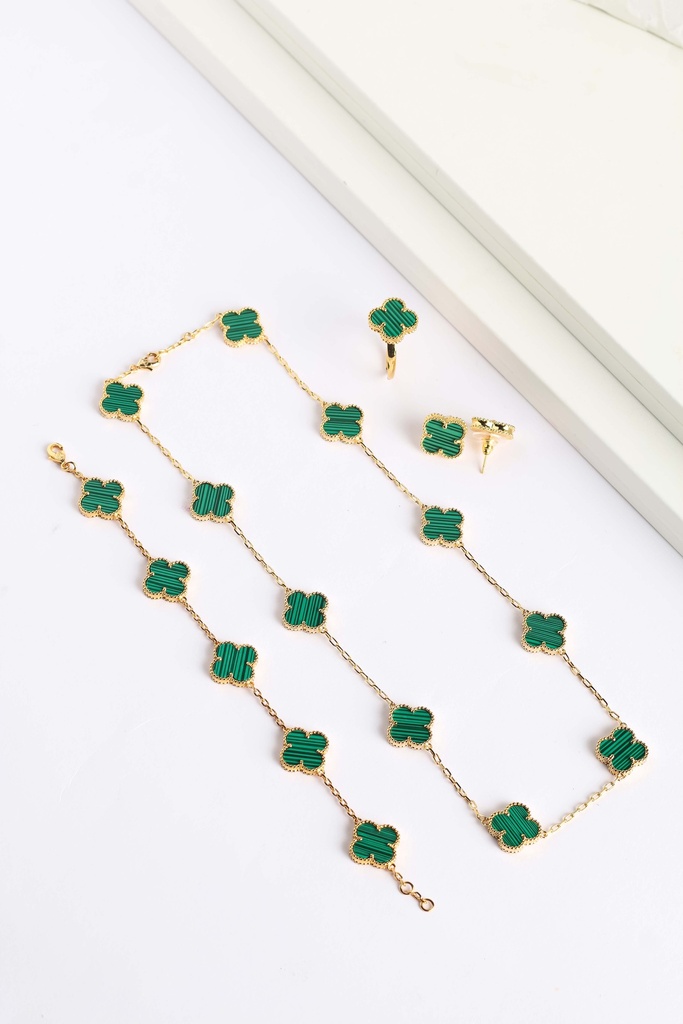 Green set flower shape