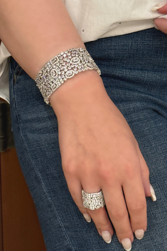 Thick round square bangle with ring 