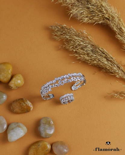 wide zircon bangle With ring