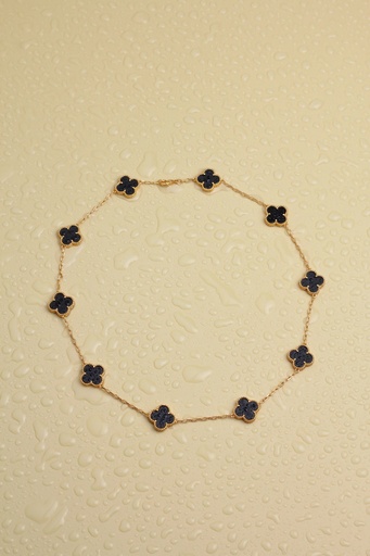 Elegant chocker flower shape