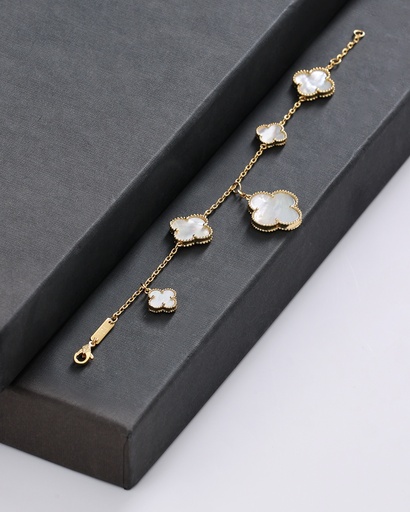 [BT-33-05] Big flower bracelet