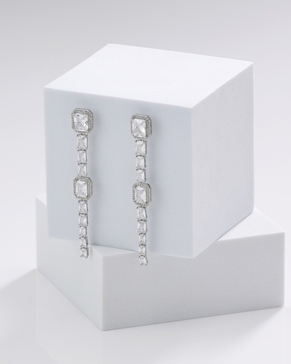 [E18071027] Square tall zircon earrings