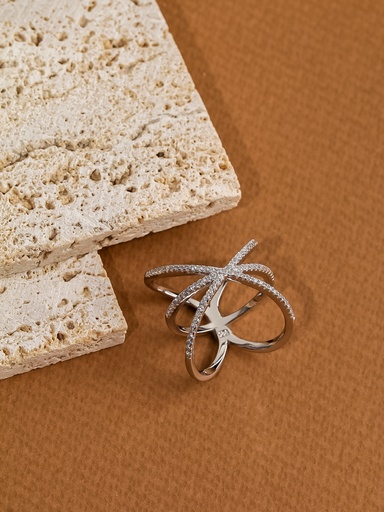 Universal shape silver 925 ring.